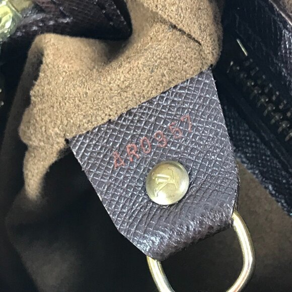 LOUIS VUITTON Brown Damier Canvas Shoulder Bag - Picture 14 of 16